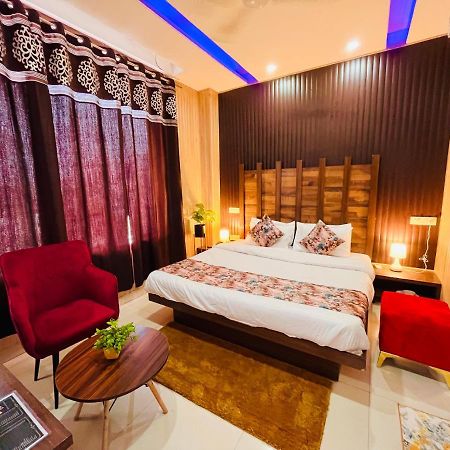 Hotel Pearl Grand, Zirakpur - Top Rated & Most Awarded Property In Tricity Csandígarh Kültér fotó