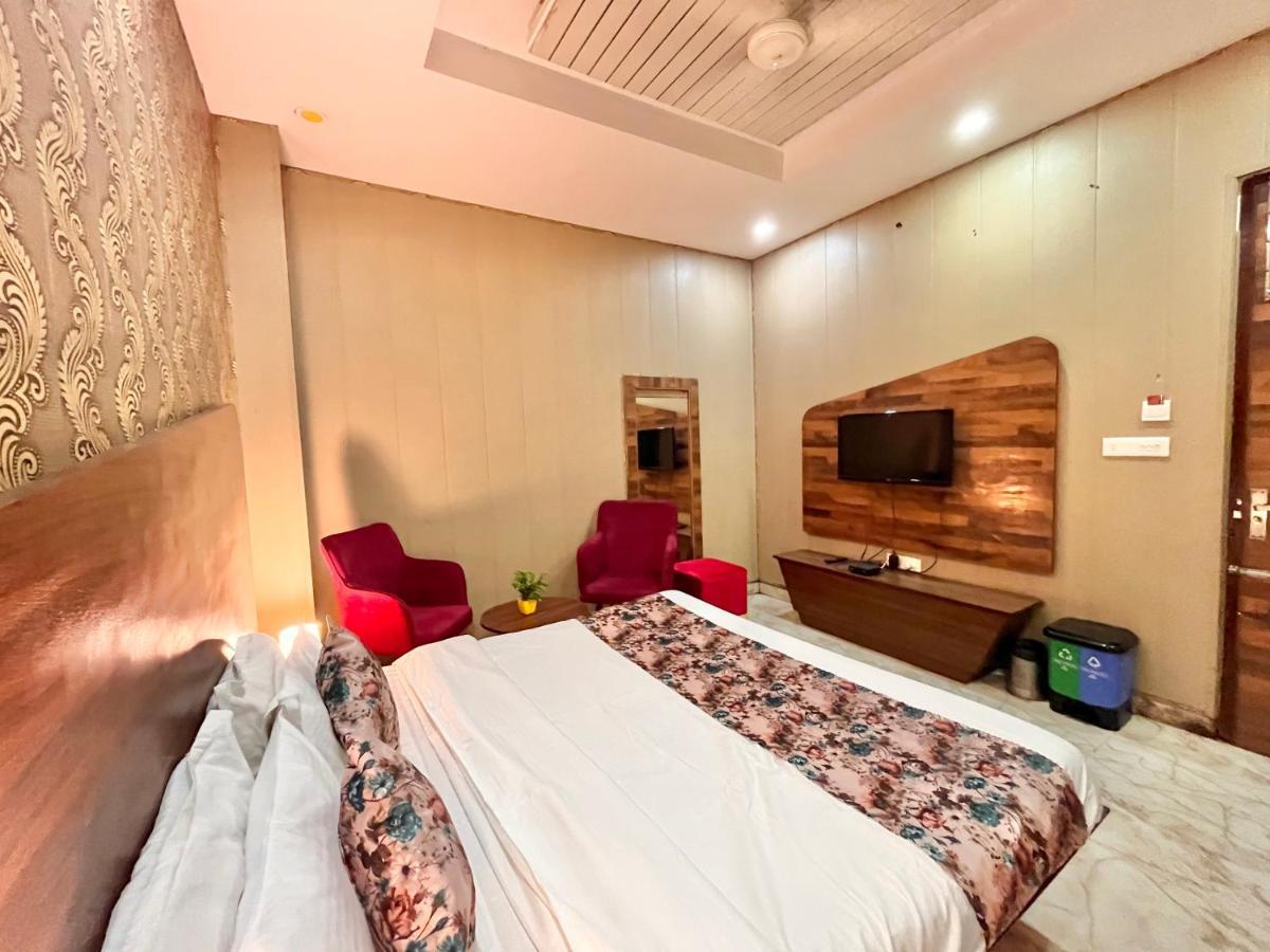 Hotel Pearl Grand, Zirakpur - Top Rated & Most Awarded Property In Tricity Csandígarh Kültér fotó