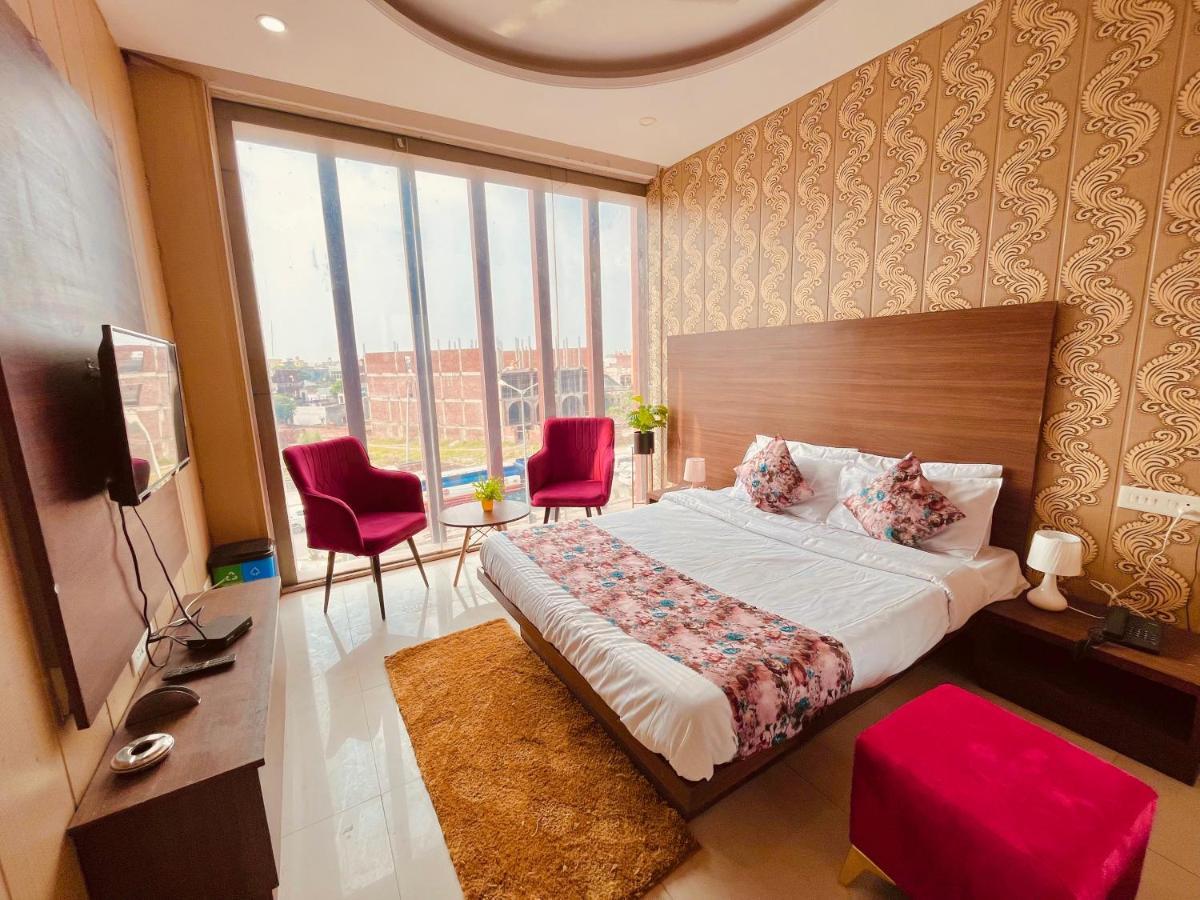 Hotel Pearl Grand, Zirakpur - Top Rated & Most Awarded Property In Tricity Csandígarh Kültér fotó