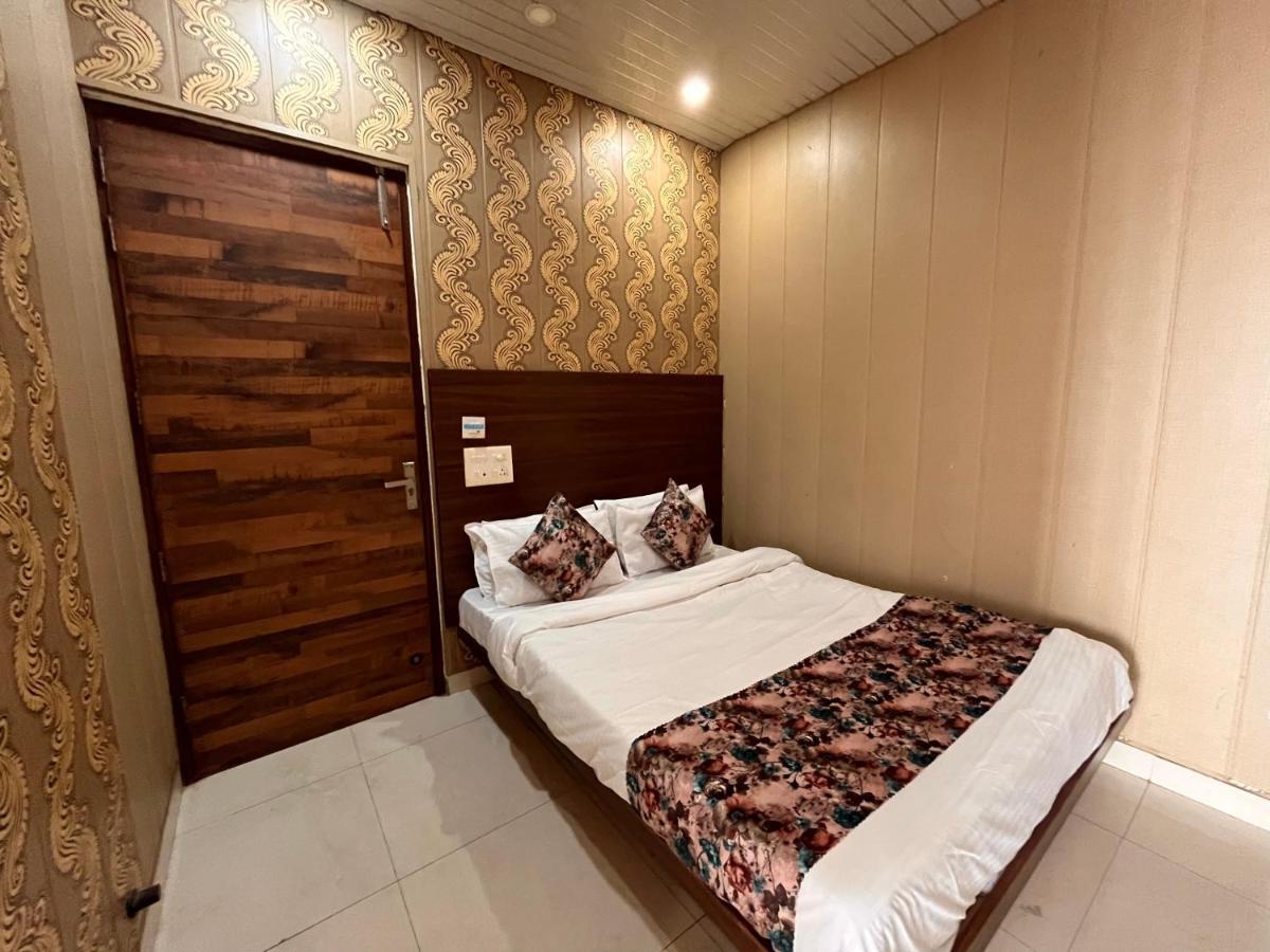 Hotel Pearl Grand, Zirakpur - Top Rated & Most Awarded Property In Tricity Csandígarh Kültér fotó