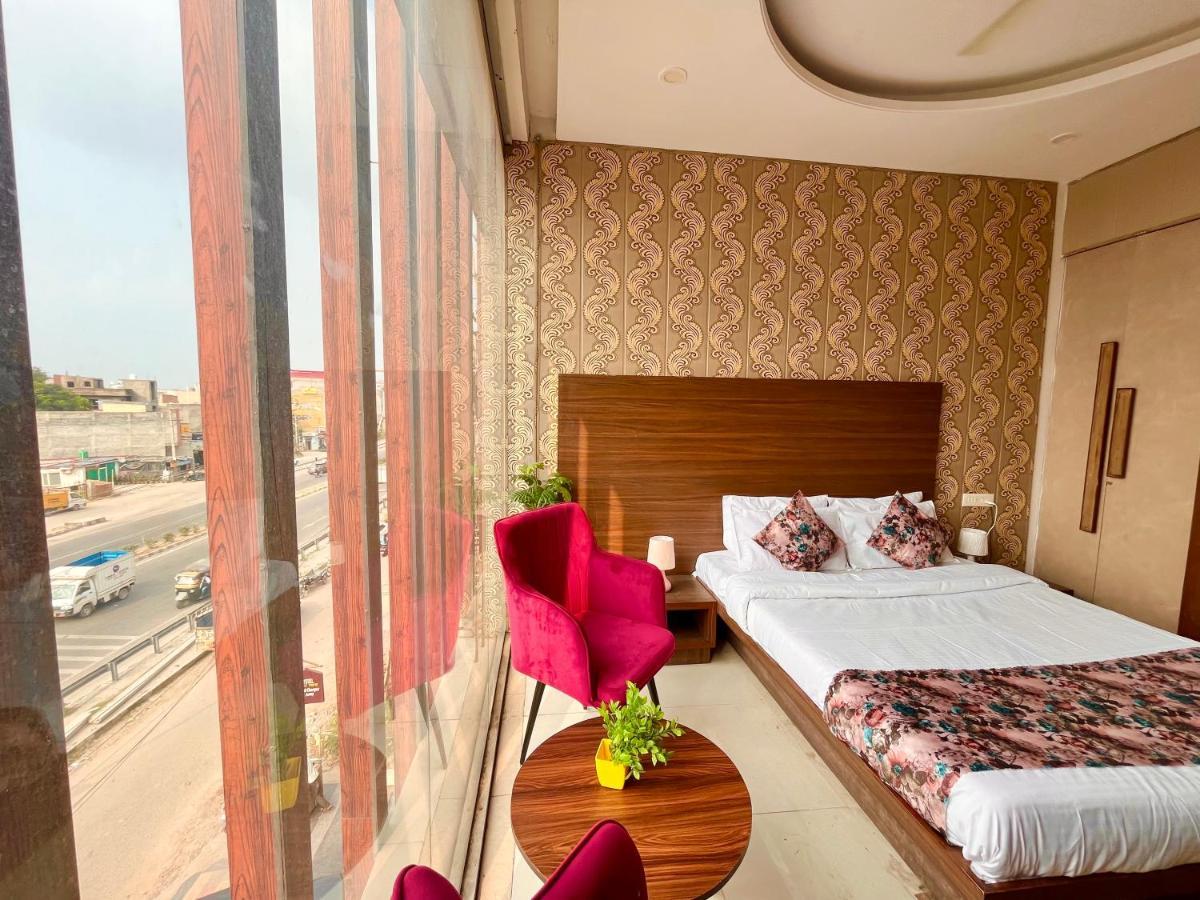 Hotel Pearl Grand, Zirakpur - Top Rated & Most Awarded Property In Tricity Csandígarh Kültér fotó